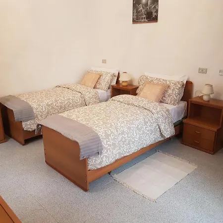 & Breakfast Diana E Ninni * 萨尔索马焦雷泰尔梅